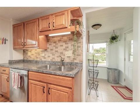 2230 Wilbraham Rd, Springfield, MA 01129 photo 4