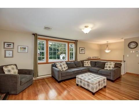 27 Main St, Walpole, MA 02081 photo 5