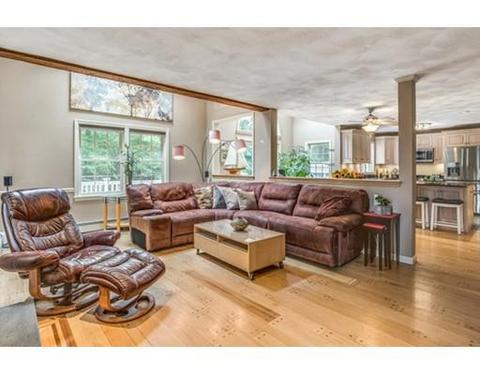 51 Enos Cir, Reading, MA 01867 photo 10