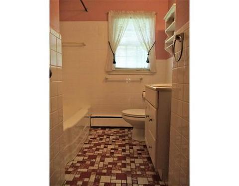 30 Acushnet Ave, Worcester, MA 01606 photo 13
