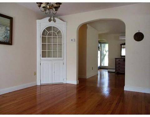 30 Acushnet Ave, Worcester, MA 01606 photo 9