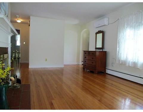 30 Acushnet Ave, Worcester, MA 01606 photo 6