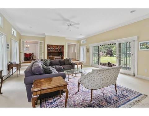 16 Juniper St, Beverly, MA 01915 photo 12