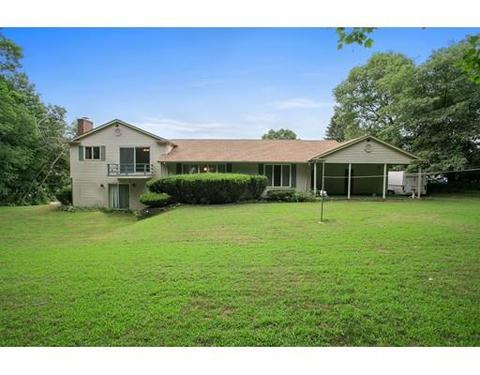 162 Mitris Blvd, Woonsocket, RI 02895 photo 3