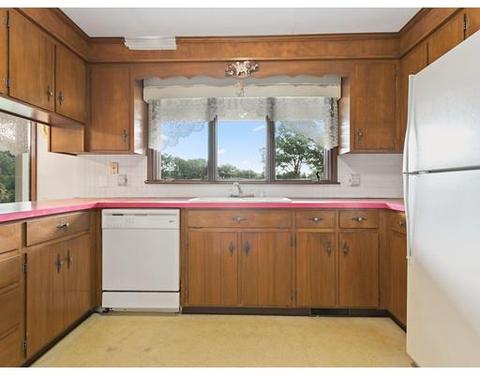 162 Mitris Blvd, Woonsocket, RI 02895 photo 6