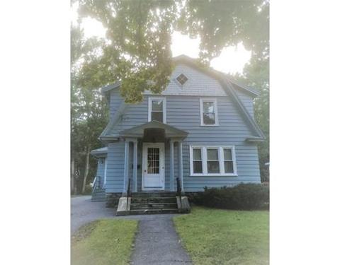 62 Eureka St, Worcester, MA 01603 photo 1