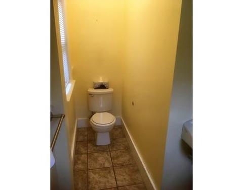 62 Eureka St, Worcester, MA 01603 photo 4