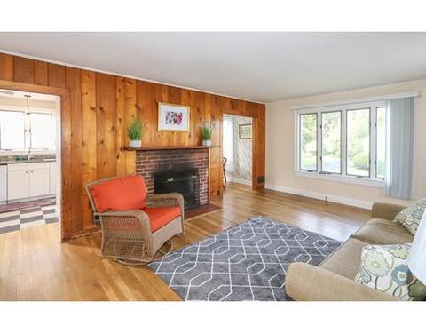 22 Corliss Ave, Gloucester, MA 01930 photo 5