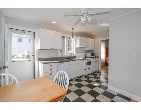 22 Corliss Ave, Gloucester, MA 01930 photo 10
