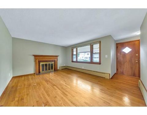 37 Appleton St, Springfield, MA 01108 photo 5