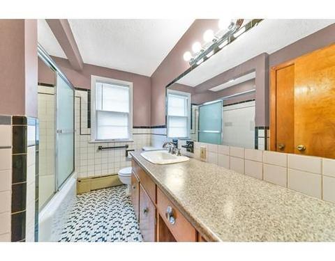 37 Appleton St, Springfield, MA 01108 photo 11
