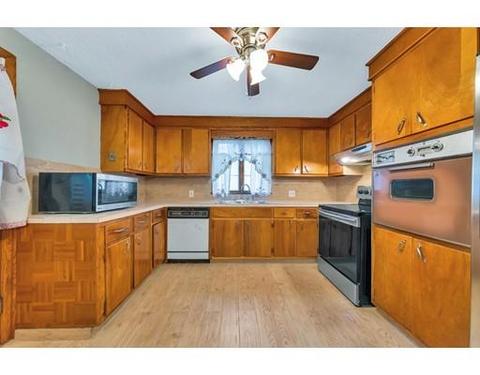 37 Appleton St, Springfield, MA 01108 photo 8