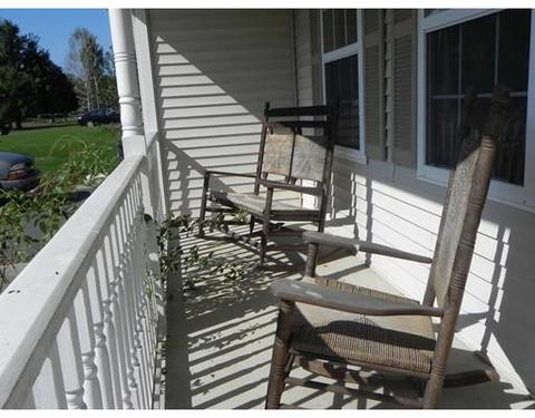 2 Laurel Dr, Easthampton, MA 01027 photo 3