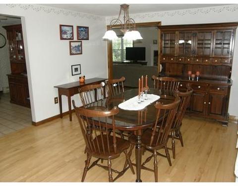 5 Chestnut St, Webster, MA 01570 photo 7