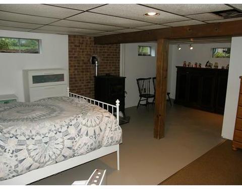 5 Chestnut St, Webster, MA 01570 photo 18