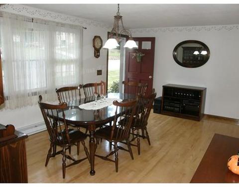 5 Chestnut St, Webster, MA 01570 photo 8