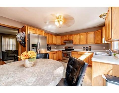 689 Bay St, Springfield, MA 01109 photo 10