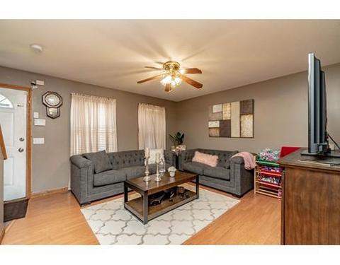 689 Bay St, Springfield, MA 01109 photo 4