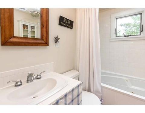 29 Pine St, Edgartown, MA 02539 photo 21