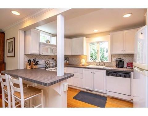 29 Pine St, Edgartown, MA 02539 photo 9