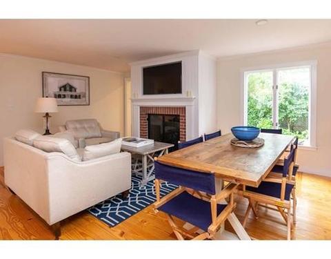 29 Pine St, Edgartown, MA 02539 photo 4