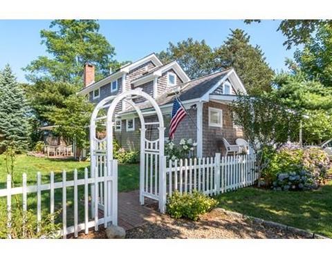 29 Pine St, Edgartown, MA 02539 photo 2