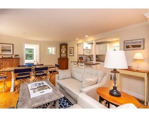 29 Pine St, Edgartown, MA 02539 photo 6