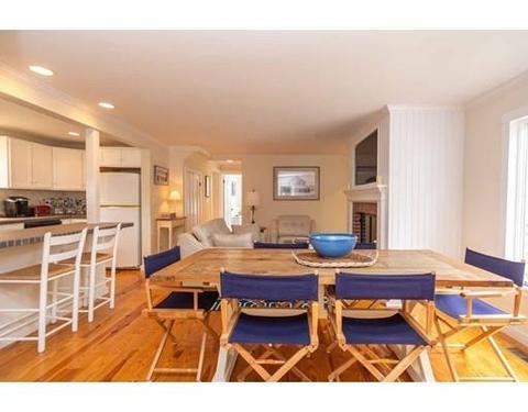 29 Pine St, Edgartown, MA 02539 photo 8