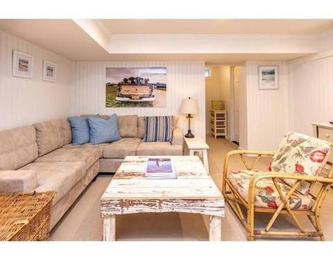 29 Pine St, Edgartown, MA 02539 photo 12