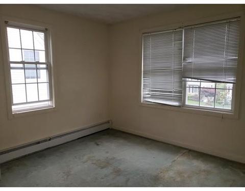 7 Oak Leaf Cir, Worcester, MA 01603 photo 13