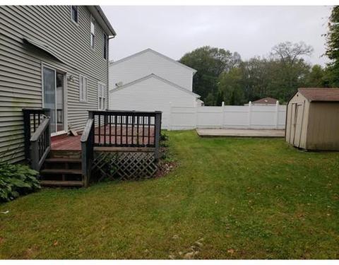 7 Oak Leaf Cir, Worcester, MA 01603 photo 5