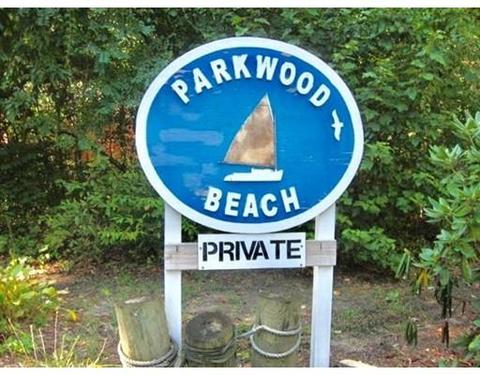 54 Parkwood Dr, Wareham, MA 02571 photo 2