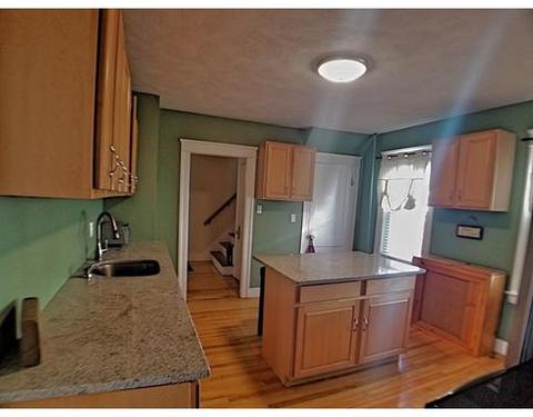 14 Gordon St, Worcester, MA 01604 photo 7