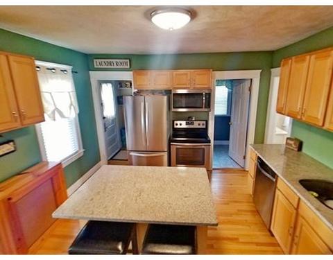 14 Gordon St, Worcester, MA 01604 photo 8