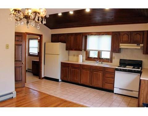 104 Kempton St, Fall River, MA 02724 photo 9
