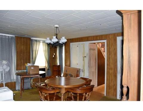 8 Belcher St, Chicopee, MA 01020 photo 4