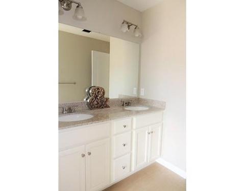 272 Naismith St, Springfield, MA 01104 photo 17