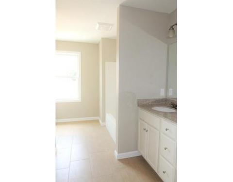 272 Naismith St, Springfield, MA 01104 photo 18