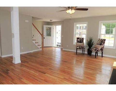 272 Naismith St, Springfield, MA 01104 photo 9