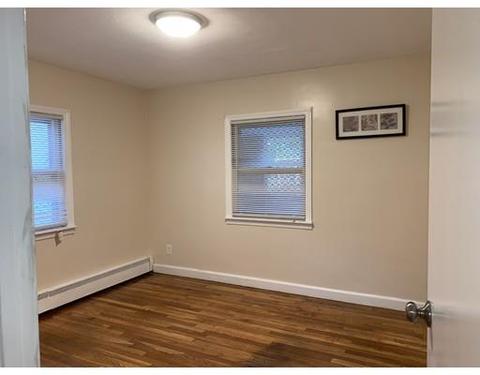 36 Berlin St, Springfield, MA 01109 photo 7