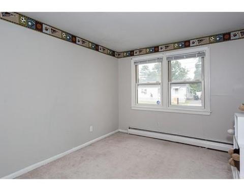 675 Pendleton, Chicopee, MA 01020 photo 20