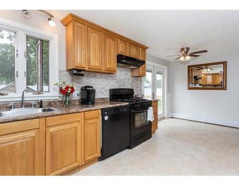 675 Pendleton, Chicopee, MA 01020 photo 18