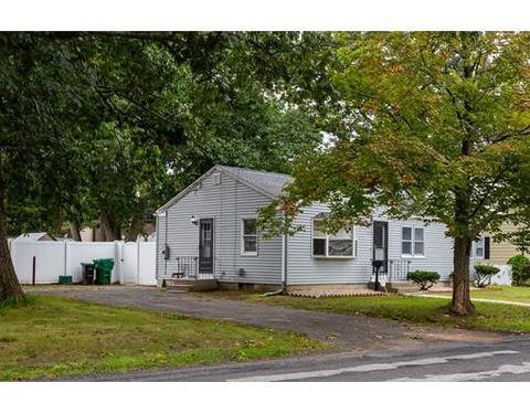 675 Pendleton, Chicopee, MA 01020 photo 4