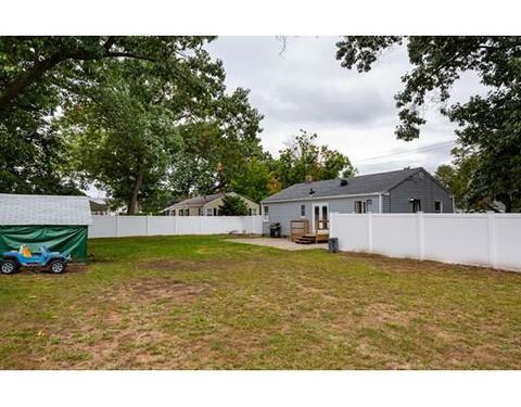 675 Pendleton, Chicopee, MA 01020 photo 7