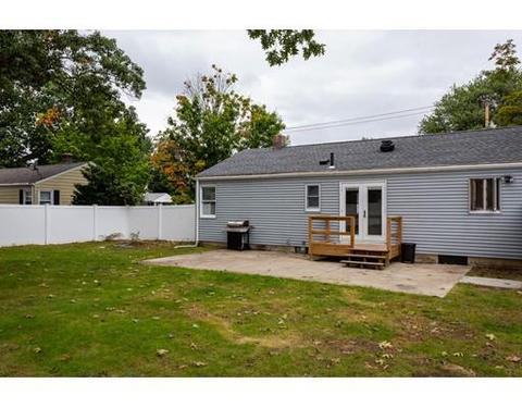 675 Pendleton, Chicopee, MA 01020 photo 8