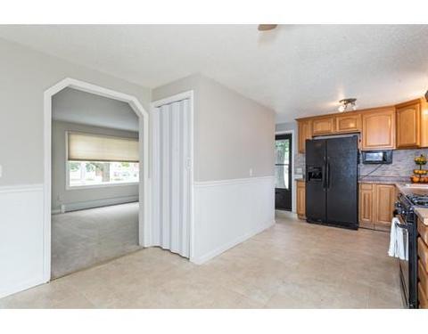 675 Pendleton, Chicopee, MA 01020 photo 16