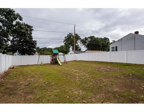 675 Pendleton, Chicopee, MA 01020 photo 6