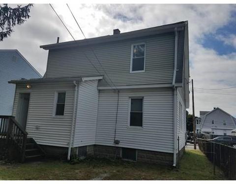 17 Dineen St, Springfield, MA 01104 photo 3