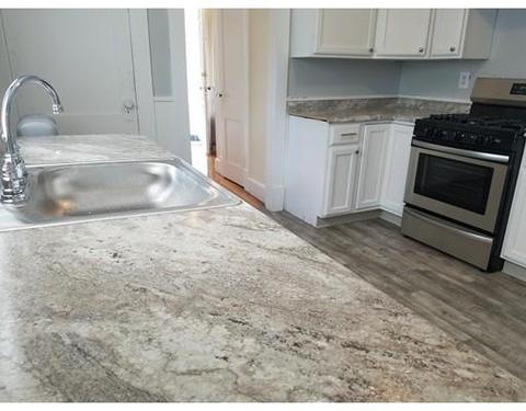 17 Dineen St, Springfield, MA 01104 photo 6