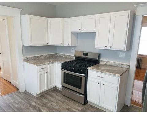 17 Dineen St, Springfield, MA 01104 photo 7